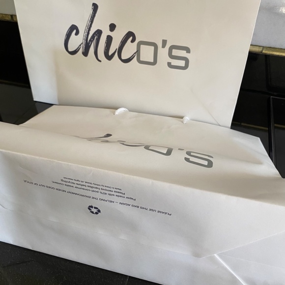 Chico’s - Picture 5 of 15